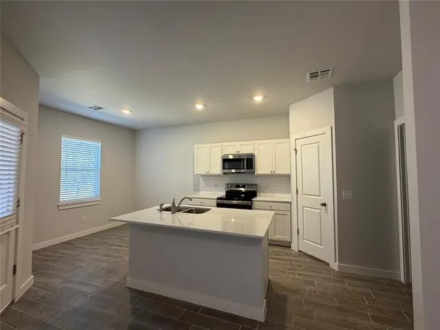 Photo 4 — 17900 Lantana Loop, Newalla, OK 74857