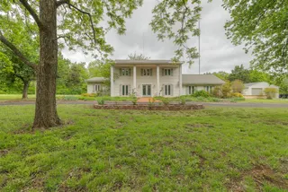 Sold home at 1617 Ridgeway Road