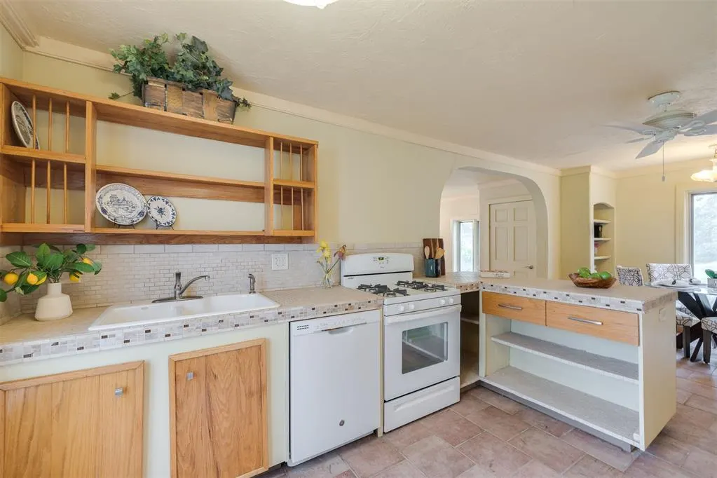 Photo 12 — 1617 Ridgeway Road, Oklahoma City, OK 73131
