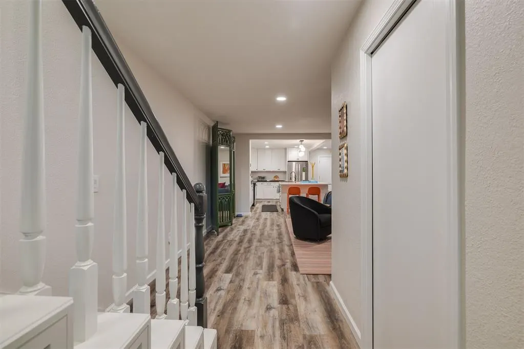 Photo 7 — 7821 W Old Hickory Lane, Oklahoma City, OK 73116
