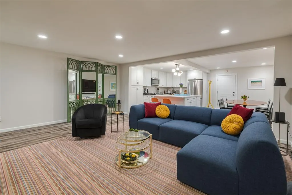 Photo 10 — 7821 W Old Hickory Lane, Oklahoma City, OK 73116