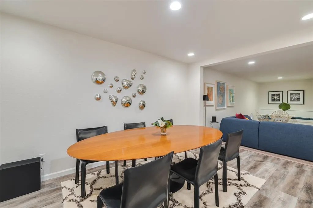 Photo 18 — 7821 W Old Hickory Lane, Oklahoma City, OK 73116