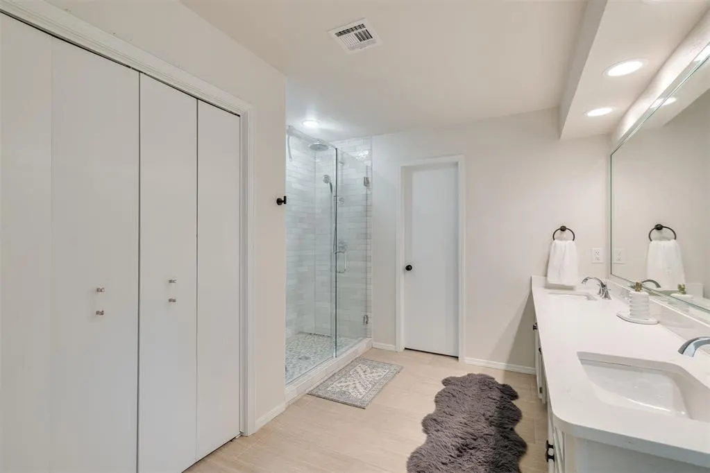 Photo 36 — 7821 W Old Hickory Lane, Oklahoma City, OK 73116