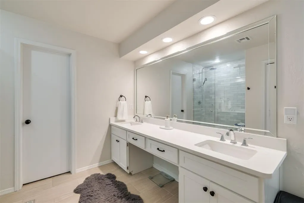 Photo 37 — 7821 W Old Hickory Lane, Oklahoma City, OK 73116