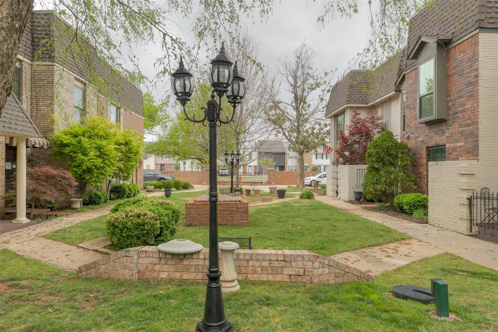 Photo 43 — 7821 W Old Hickory Lane, Oklahoma City, OK 73116