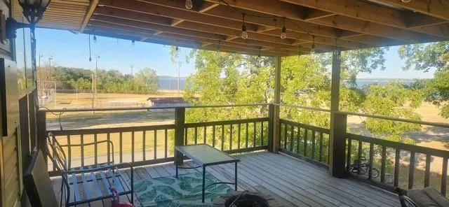 Photo 3 — 514 N J Street, Eufaula, OK 74432