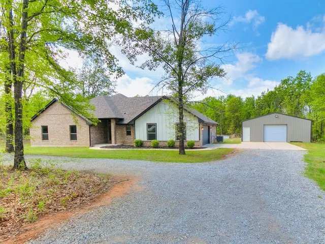 Front exterior — 19430 Hidden Pines Drive, Norman, OK 73026