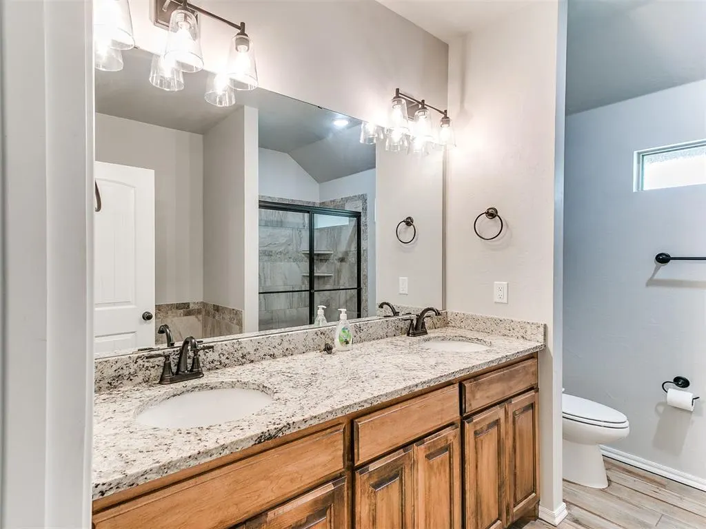 Photo 9 — 19430 Hidden Pines Drive, Norman, OK 73026
