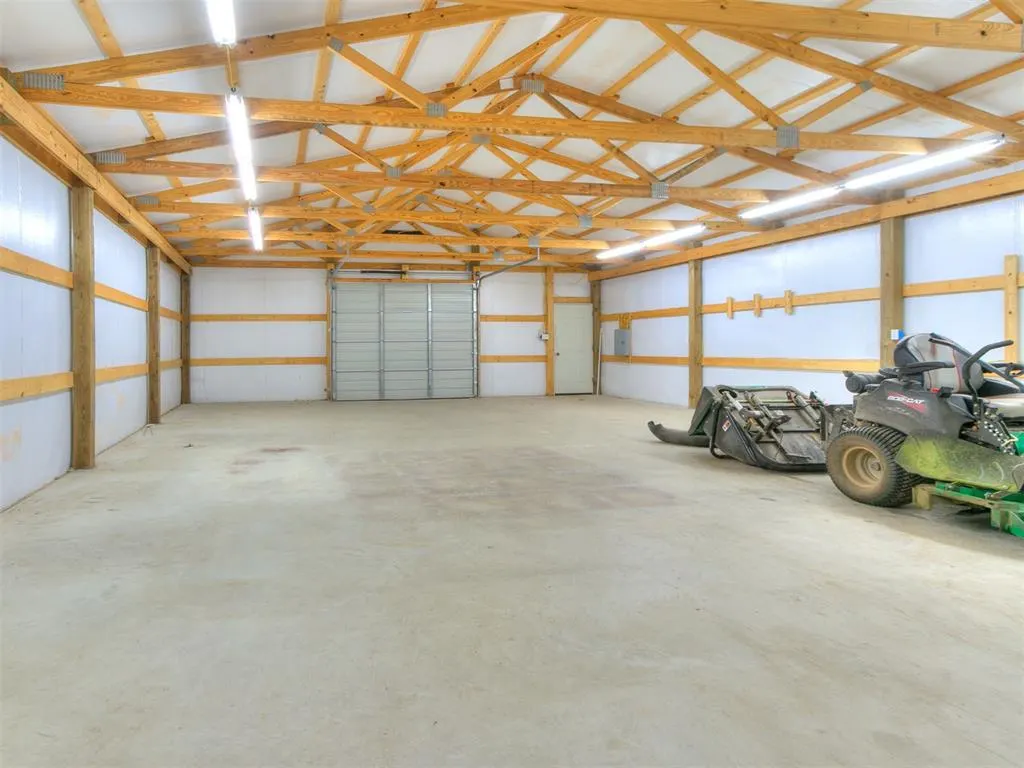Photo 39 — 19430 Hidden Pines Drive, Norman, OK 73026