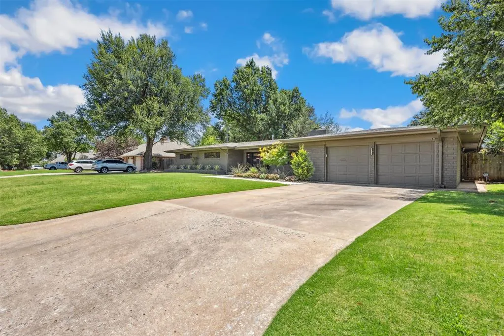 Photo 3 — 1100 Kenilworth Road, Oklahoma City, OK 73114
