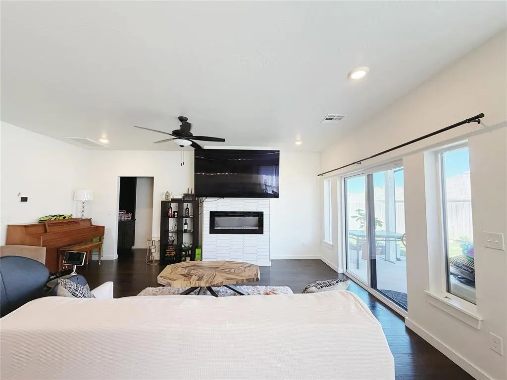 Photo 3 — 521 NW 176th Terrace, Edmond, OK 73012