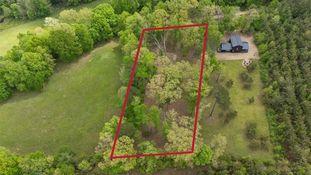 Photo 8 — 341 White Fox Lane, Broken Bow, OK 74728