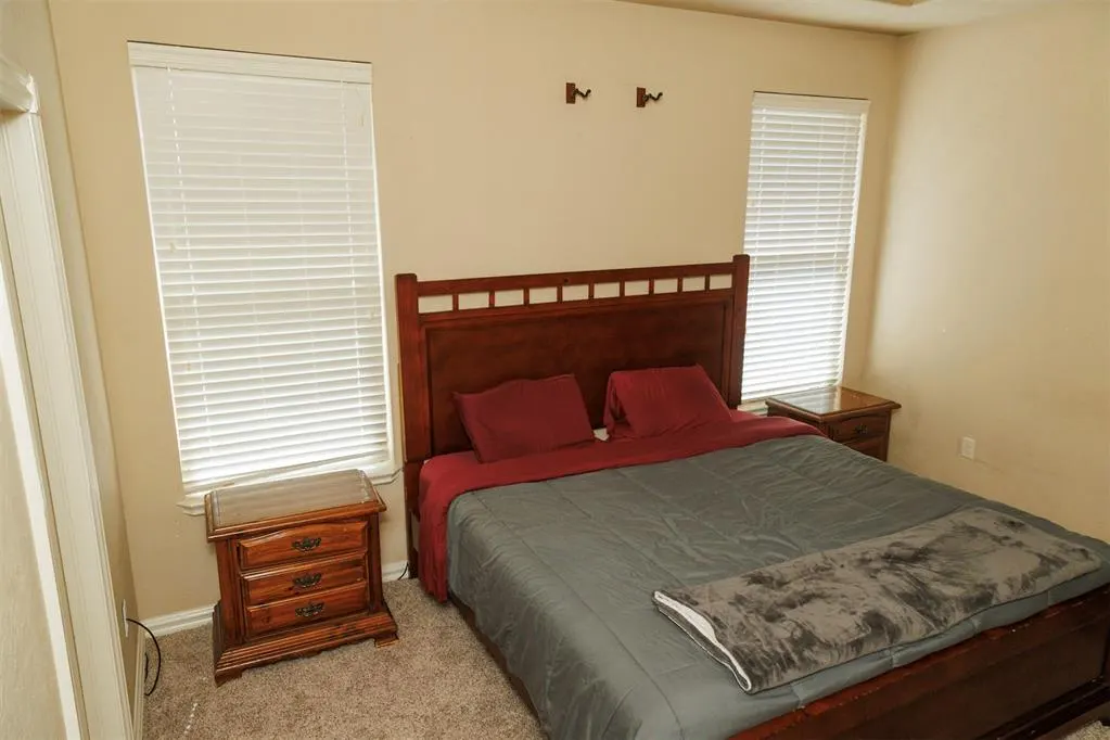 Photo 7 — 1430 Limestone Way, Elgin, OK 73538