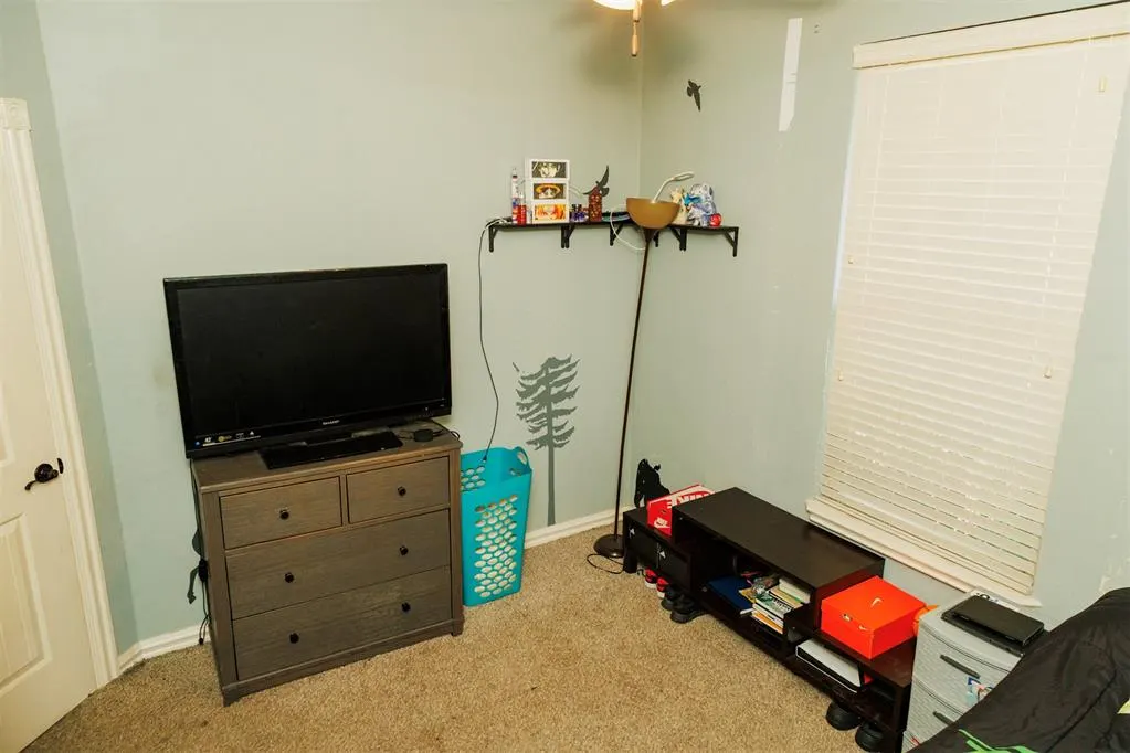 Photo 9 — 1430 Limestone Way, Elgin, OK 73538