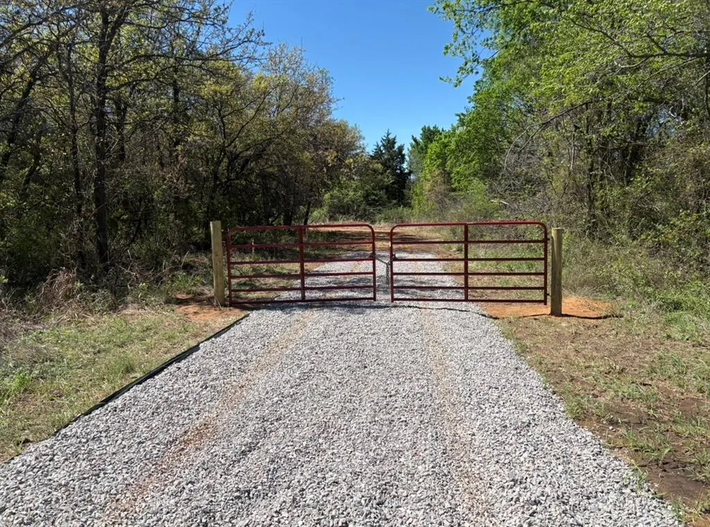 Photo 5 — 11200 NE 50th Street, Spencer, OK 73084
