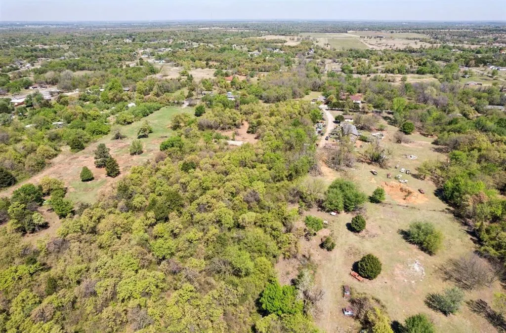 Photo 11 — 11200 NE 50th Street, Spencer, OK 73084