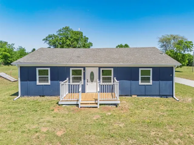 Photo 2 — 40800 Garretts Lake Road, Shawnee, OK 74804