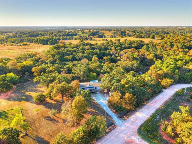 Photo 4 — 22650 Rio Bravo, Tecumseh, OK 74873