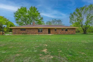 Sold home at 16201 Quail Run Road