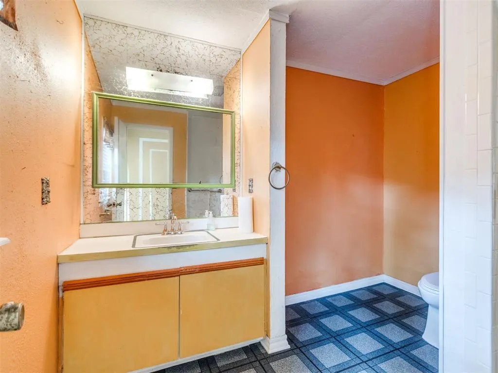 Photo 13 — 604 S Crawford Street, Norman, OK 73069
