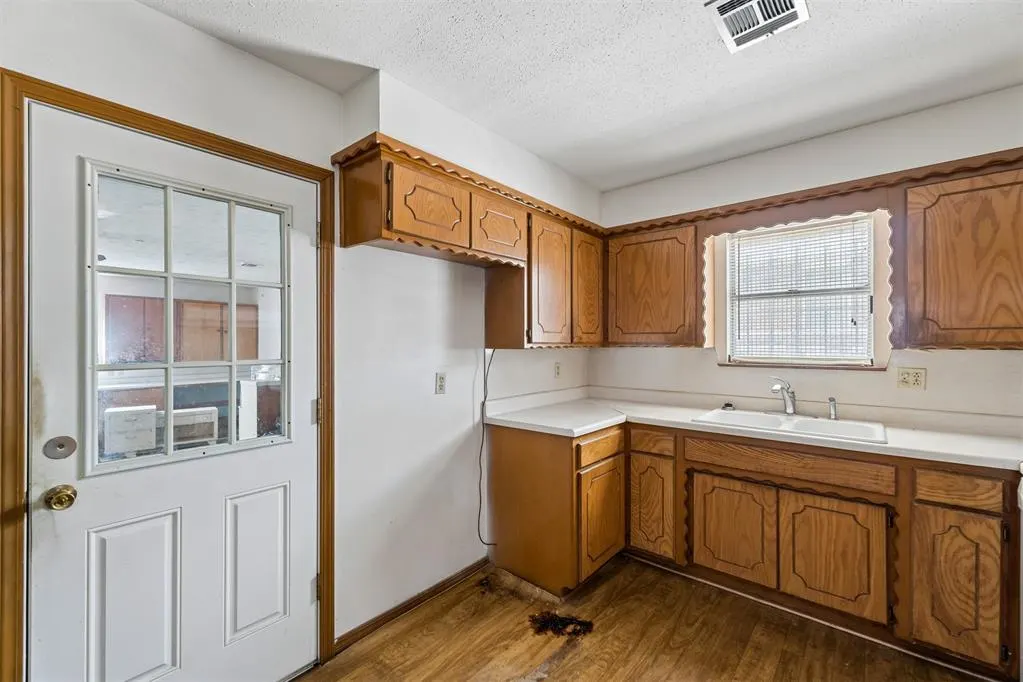 Photo 14 — 509 SW 67th Street, Oklahoma City, OK 73139