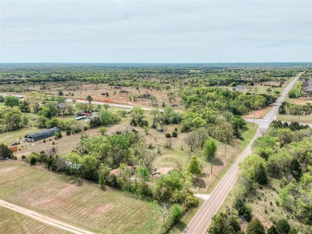 Photo 2 — 3601 Alameda Street, Norman, OK 73026