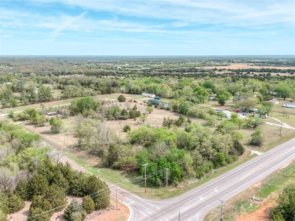 Photo 3 — 3601 Alameda Street, Norman, OK 73026