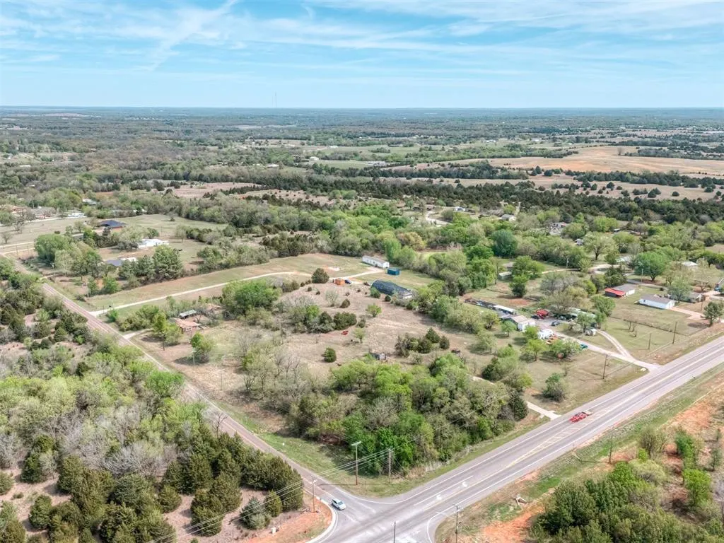 Photo 4 — 3601 Alameda Street, Norman, OK 73026