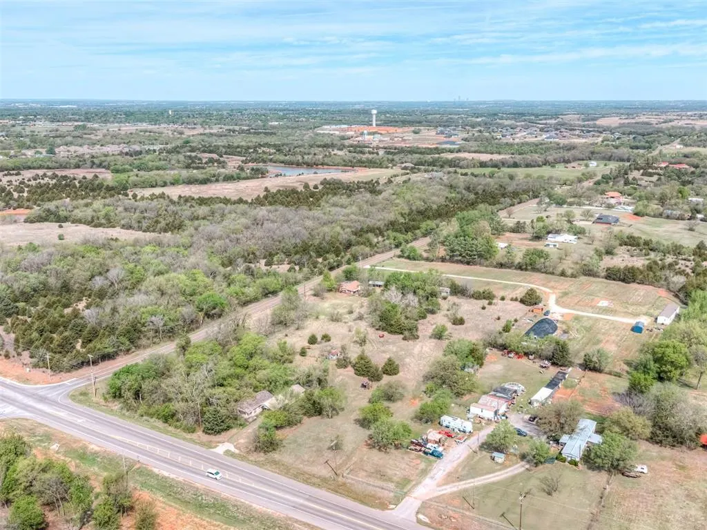 Photo 6 — 3601 Alameda Street, Norman, OK 73026