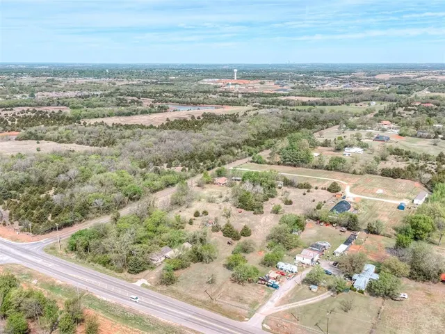 Photo 6 — 3601 Alameda Street, Norman, OK 73026