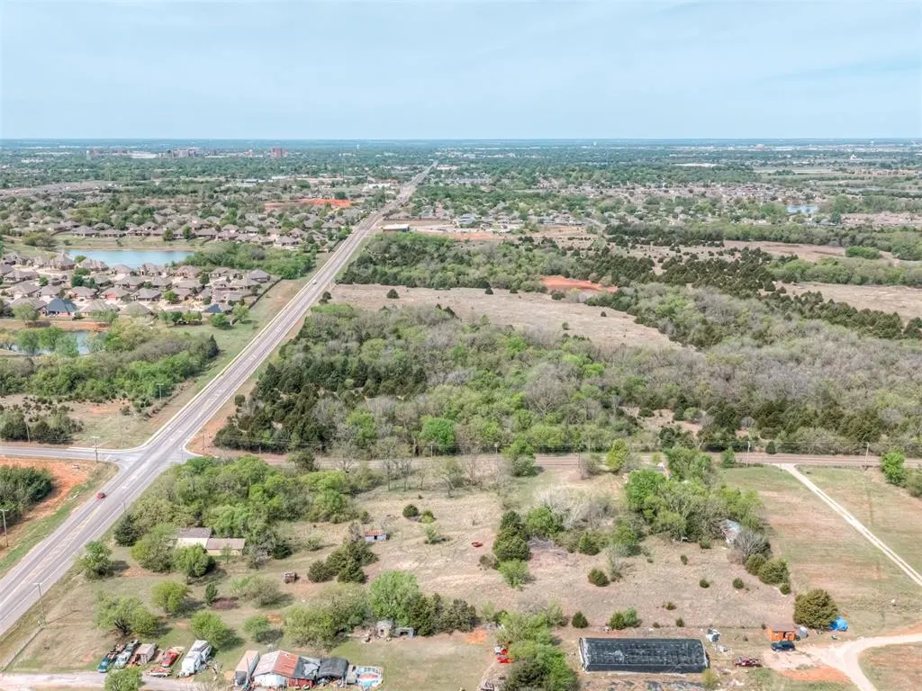 Photo 7 — 3601 Alameda Street, Norman, OK 73026