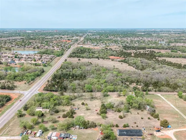 Photo 7 — 3601 Alameda Street, Norman, OK 73026
