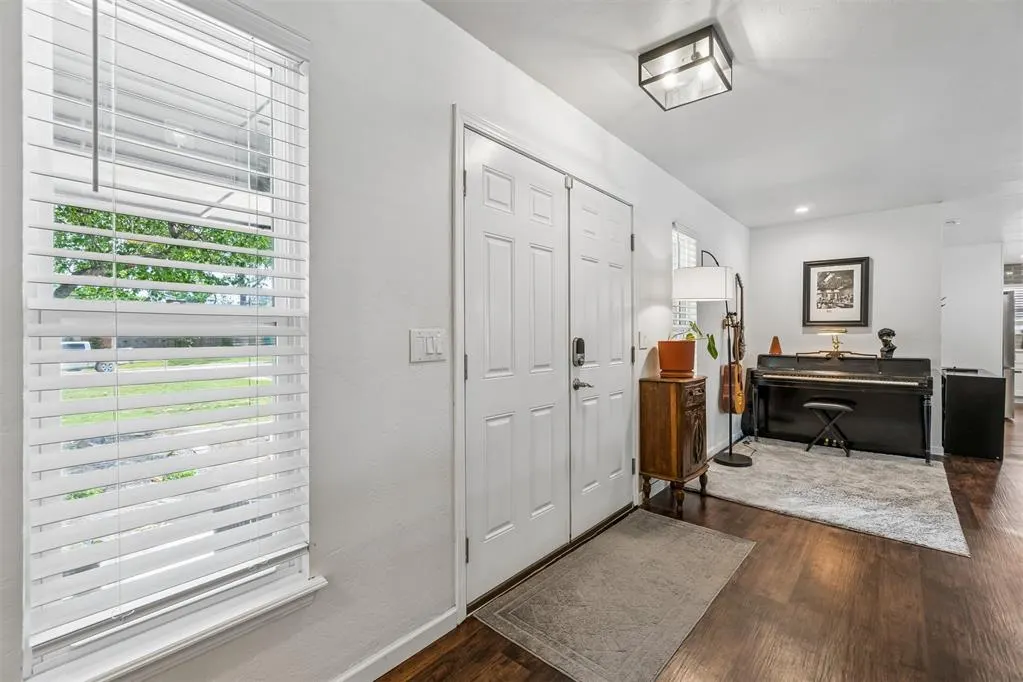 Photo 2 — 1305 Smiling Hill Boulevard, Edmond, OK 73013