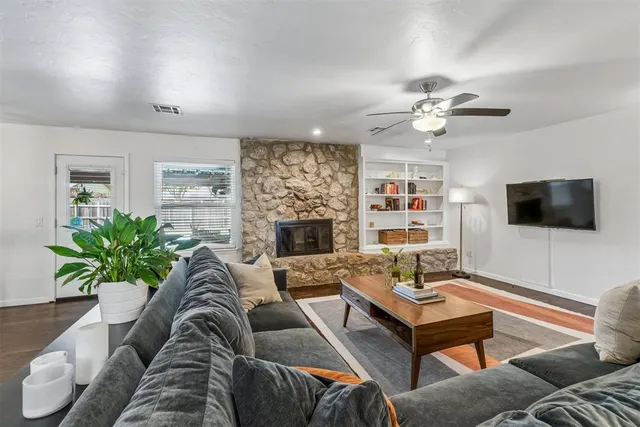 Photo 3 — 1305 Smiling Hill Boulevard, Edmond, OK 73013