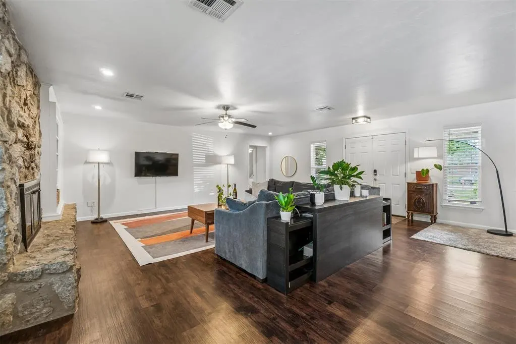Photo 9 — 1305 Smiling Hill Boulevard, Edmond, OK 73013