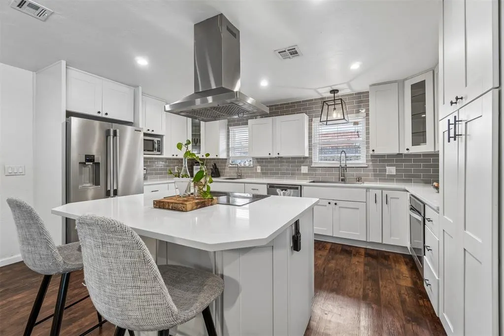 Photo 11 — 1305 Smiling Hill Boulevard, Edmond, OK 73013