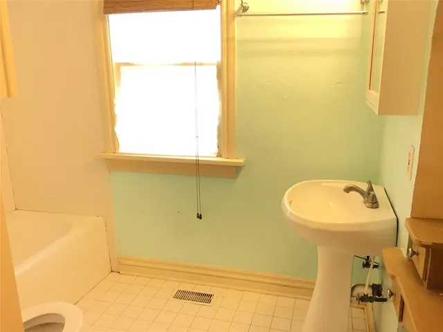 Photo 2 — 2133 NW 29th Street, Oklahoma City, OK 73107