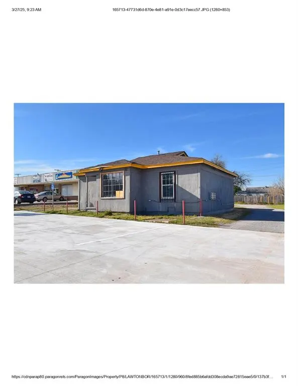Photo 2 — 1527 W Gore Boulevard, Lawton, OK 73501