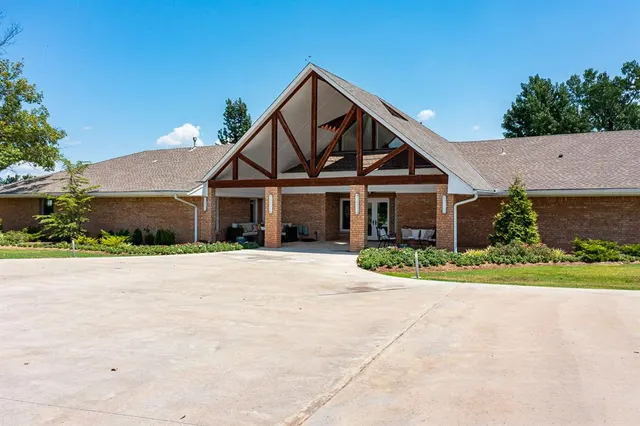 Photo 2 — 1401 E Hefner, Oklahoma City, OK 73131