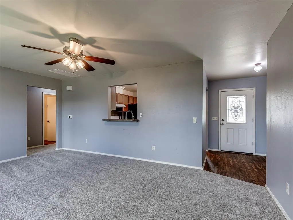 Photo 10 — 663 SW 12th Street, Blanchard, OK 73010