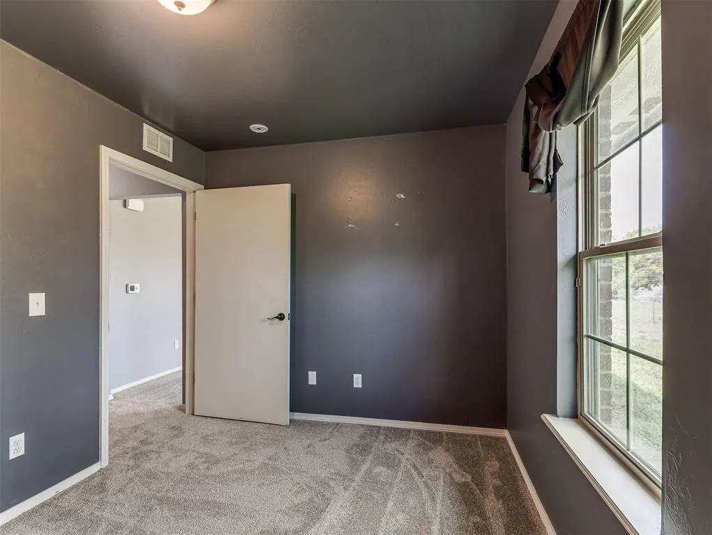 Photo 27 — 663 SW 12th Street, Blanchard, OK 73010