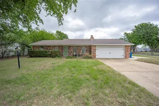 Sold home at 302 NW 1st Street
