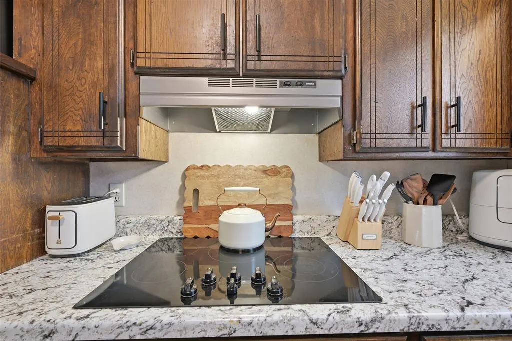 Photo 5 — 11633 Sagamore Drive, Yukon, OK 73099