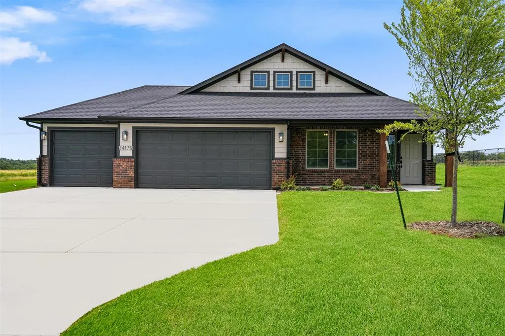 Front exterior — 24175 Western Avenue, Washington, OK 73093