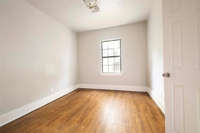 Photo 6 — 1200 NE 19th Street, Oklahoma City, OK 73111