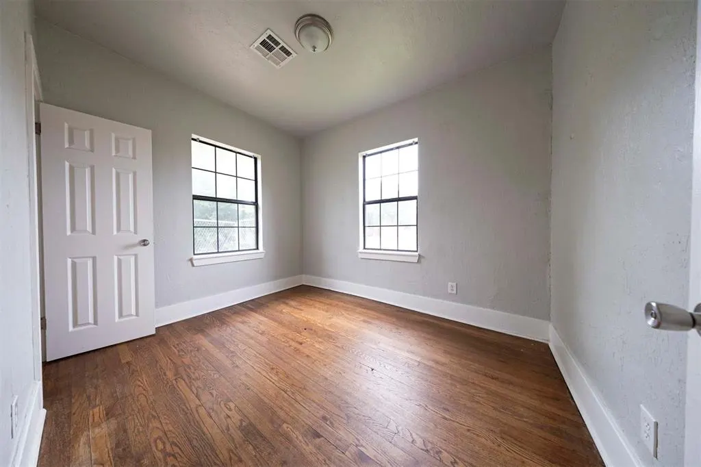 Photo 8 — 1200 NE 19th Street, Oklahoma City, OK 73111