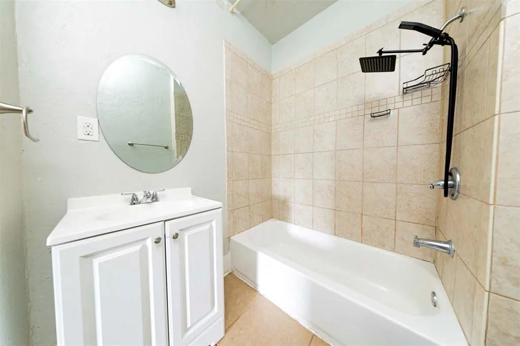 Photo 10 — 1200 NE 19th Street, Oklahoma City, OK 73111
