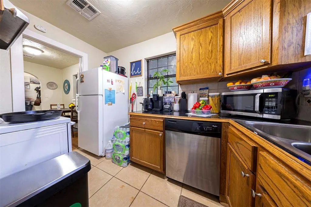 Photo 19 — 1200 NE 19th Street, Oklahoma City, OK 73111