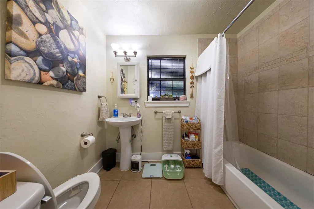 Photo 25 — 1200 NE 19th Street, Oklahoma City, OK 73111