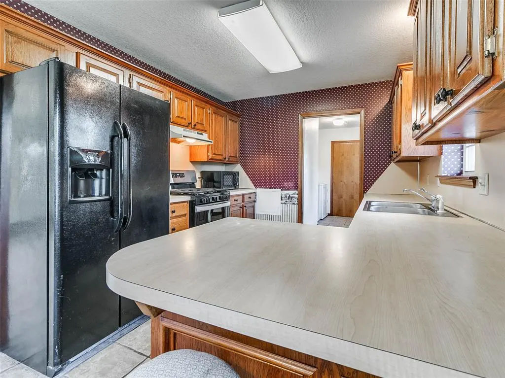 Photo 18 — 215 W 12th Street, Stroud, OK 74079